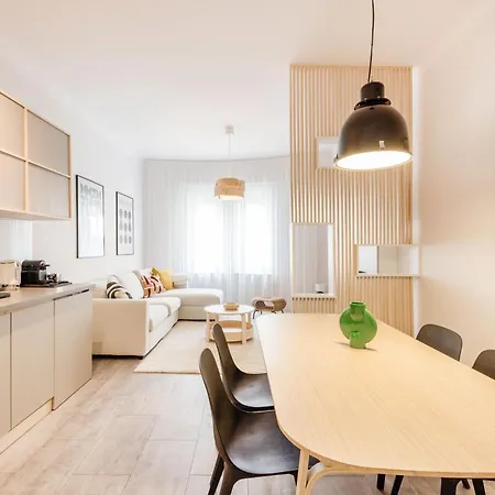 Apartament Elegant With Minimalist Design
