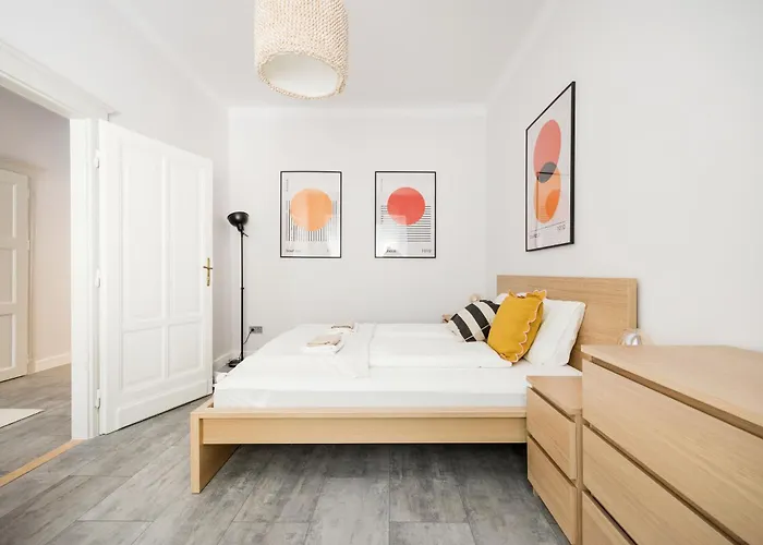 Elegant With Minimalist Design * Budapesta